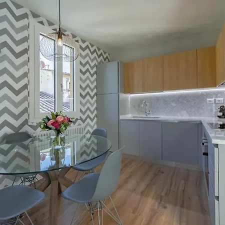 Apartment - Flamingo With Santa Croce View