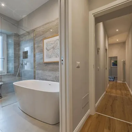 Apartman - Flamingo With Santa Croce View Firenze